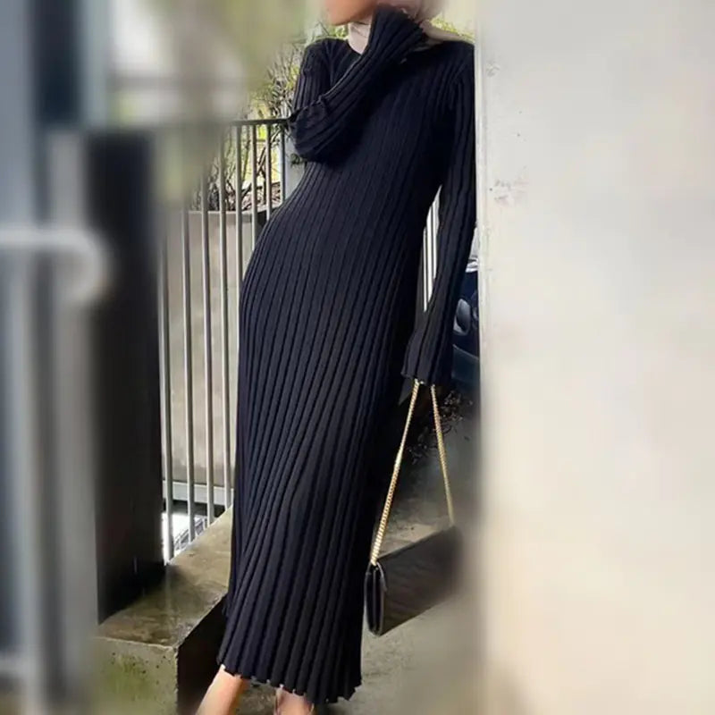 2023 Women's Knit Long Dress with V-Neck and Waist Tie